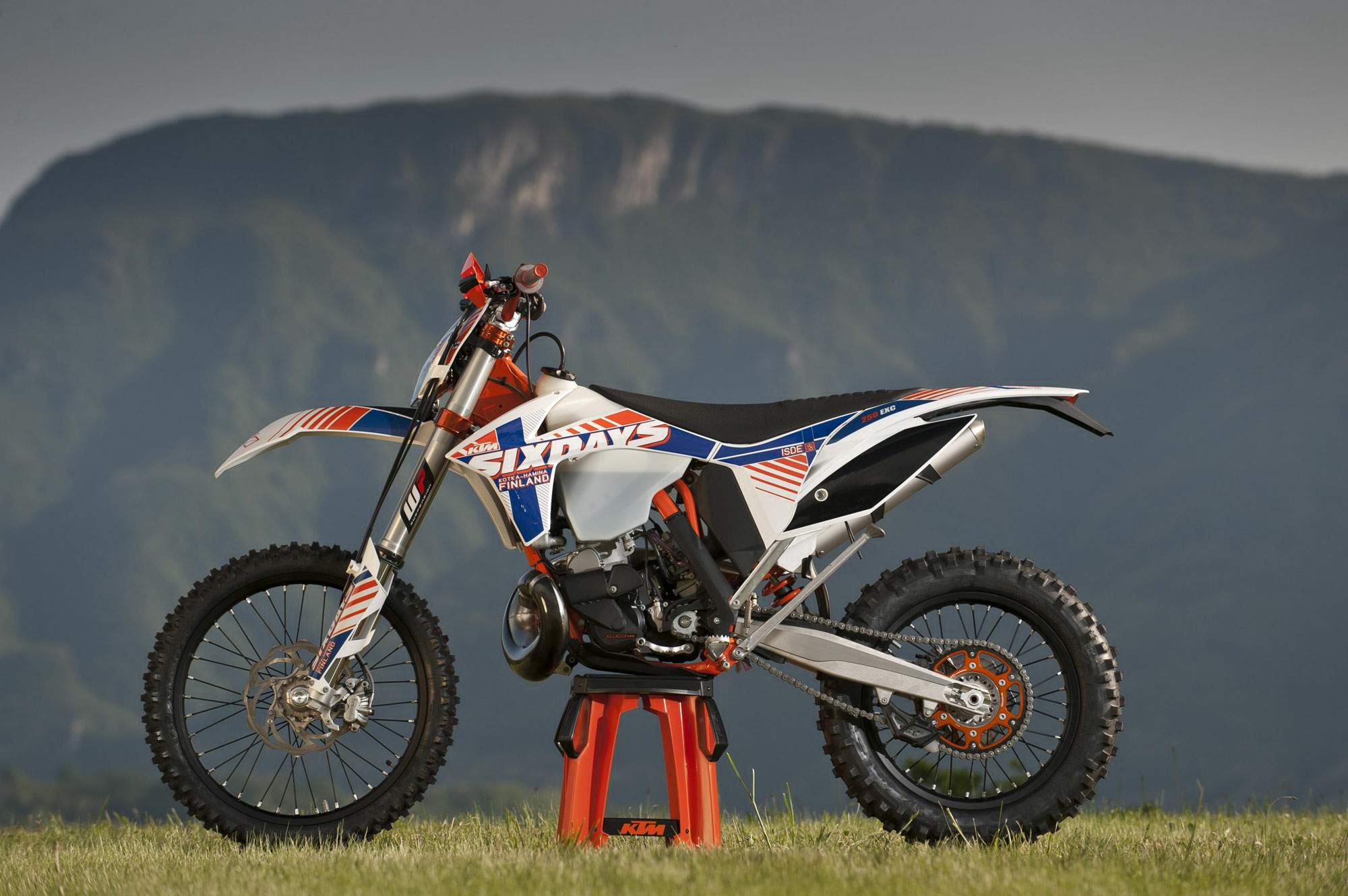 SWM Six Days 440